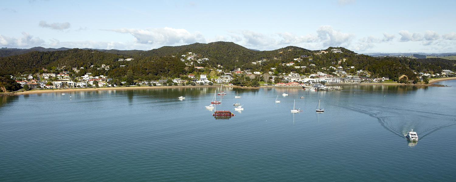Bay of Islands - Auckland (F)