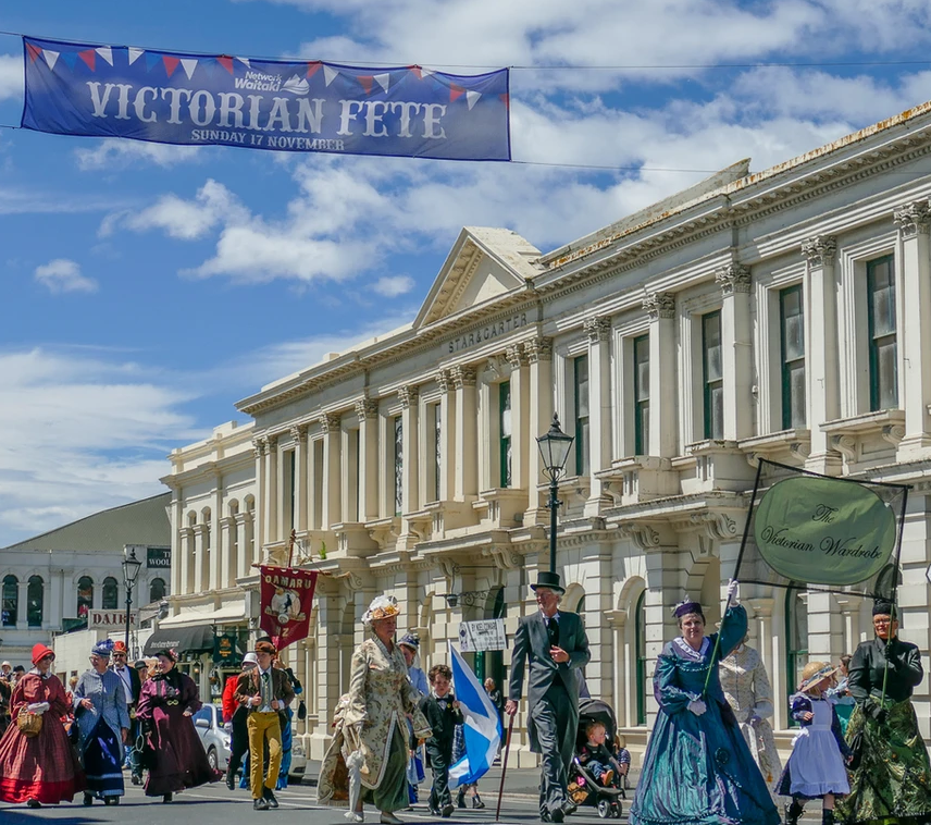 Oamaru-Christchurch 247km | 153mi, 3 Stunden 20 Minuten Fahrtzeit